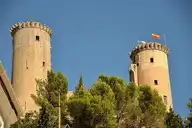 Châteaurenard - Château féodal - © Cyril-83 - 2016-08-01 Châteaurenard - Château féodal - © Cyril-83 - 2016-08-01