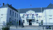 Mehun-sur-Yèvre - Hôtel de ville - © MOSSOT - 2009-05
