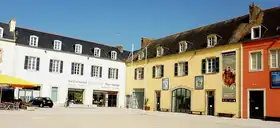 Douarnenez - Place, Mediatheque - © Moreau.henri - 2013-07-17 Douarnenez - Place, Mediatheque - © Moreau.henri - 2013-07-17