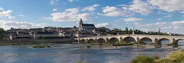 Blois - Loire Panorama July - © Diliff - 2011-07-10