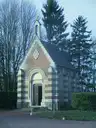 Auneuil - Troussures chapelle jardin - © Thomon - 2015-12-05