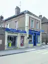 Auneuil - opticien - © François GOGLINS - 2016-03-23