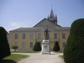Vic-en-Bigorre - Mairie, Statue - © Szeder László - 2007-08-05