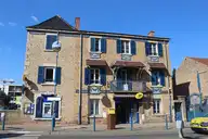 Charnay-lès-Mâcon - Immeuble Genetier Charnay Mâcon - © Chabe01 - 2016-08-30 Charnay-lès-Mâcon - Immeuble Genetier Charnay Mâcon - © Chabe01 - 2016-08-30