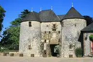 Fresnay-sur-Sarthe - Château de Fresnay sur Sarthe - © Christophe Bazile - 2010-05-28 Fresnay-sur-Sarthe - Château de Fresnay sur Sarthe - © Christophe Bazile - 2010-05-28