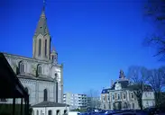 Carmaux - Mairie et église - © Philichel - 2010