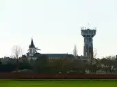 Neuville-de-Poitou - église et château d'eau - © Père Igor - 2009-11-13 Neuville-de-Poitou - église et château d'eau - © Père Igor - 2009-11-13