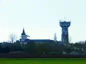 Neuville-de-Poitou - église et château d'eau - © Père Igor - 2009-11-13