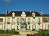 Monéteau - mairie - © François GOGLINS - 2015-08-04 Monéteau - mairie - © François GOGLINS - 2015-08-04